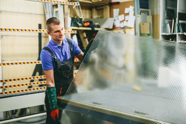 Choisir un bon vitrier en nouvelle-aquitaine : les critères essentiels à considérer