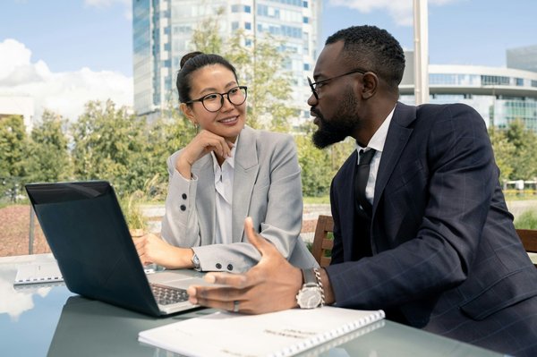 Actualité de l'emploi : adaptez-vous aux nouvelles réalités professionnelles